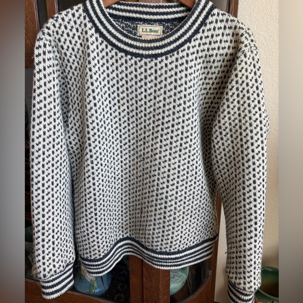 Vintage LL Bean Womens Wool Sweater Size M Black/White Classic